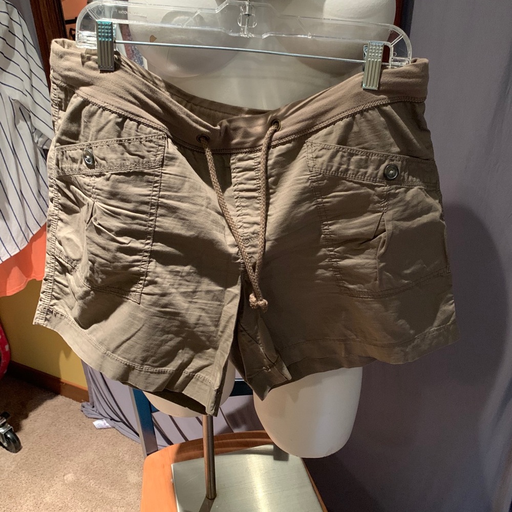 Old Navy Cargo Shorts; Super Soft XL